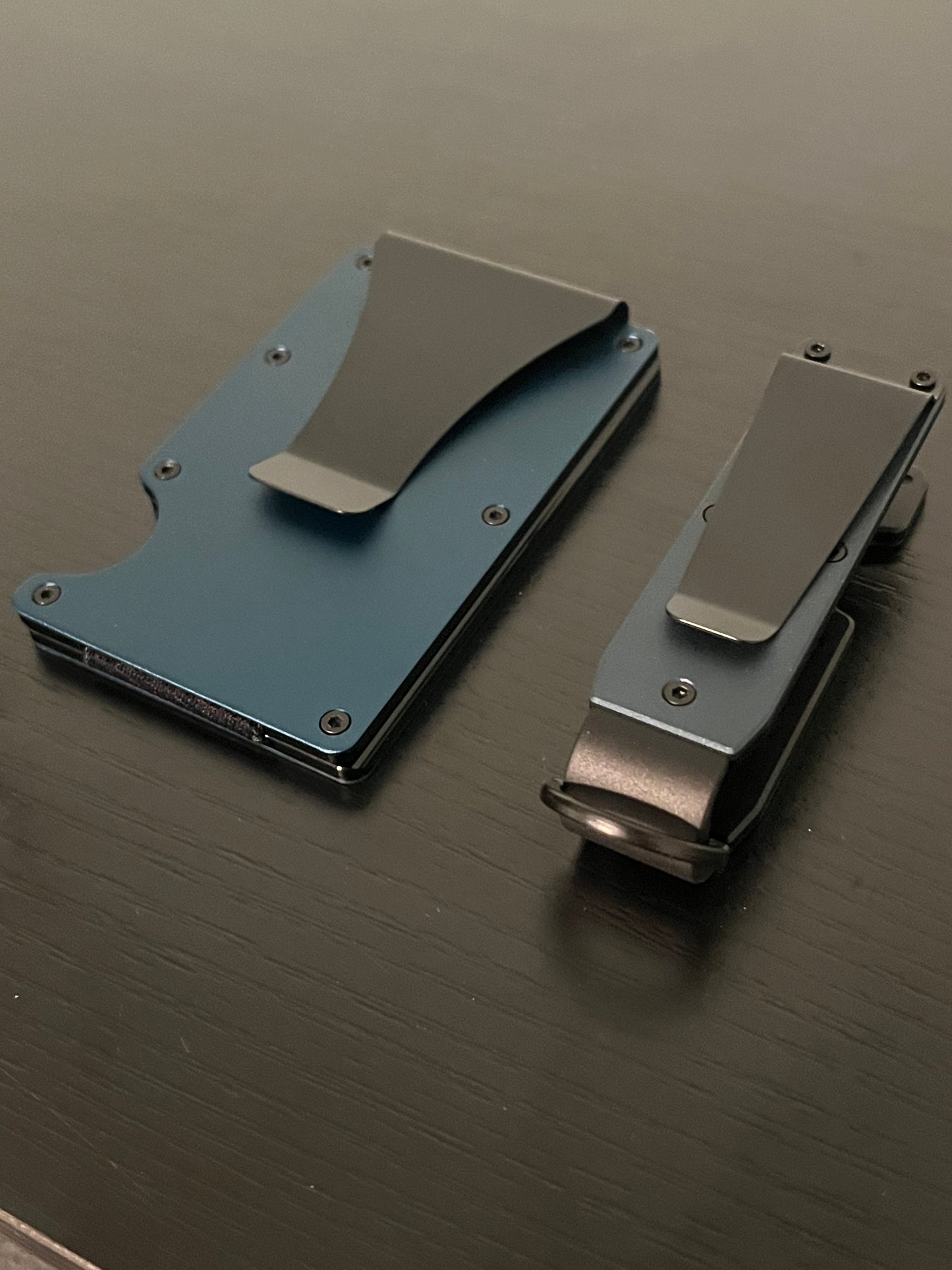 WALLET + KEY ORGANIZER WITH FREE GIFTS!