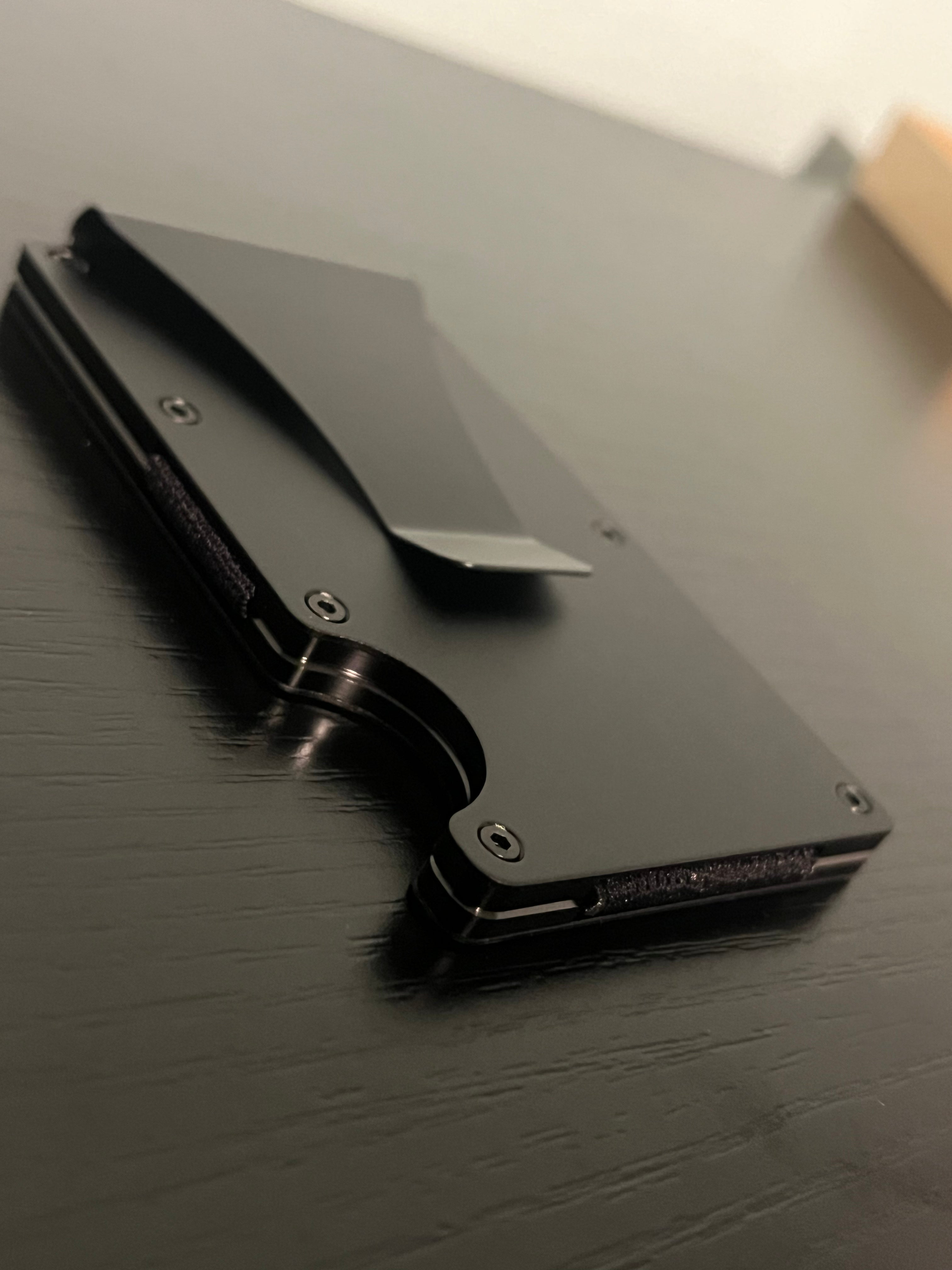 Minimalist Wallet + Key Organizer