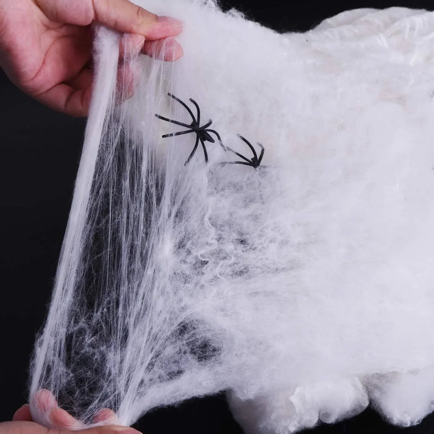 Halloween Artificial Spider Web with Spiders – Stretchy Cotton Cobweb for Indoor & Outdoor Scary Decor