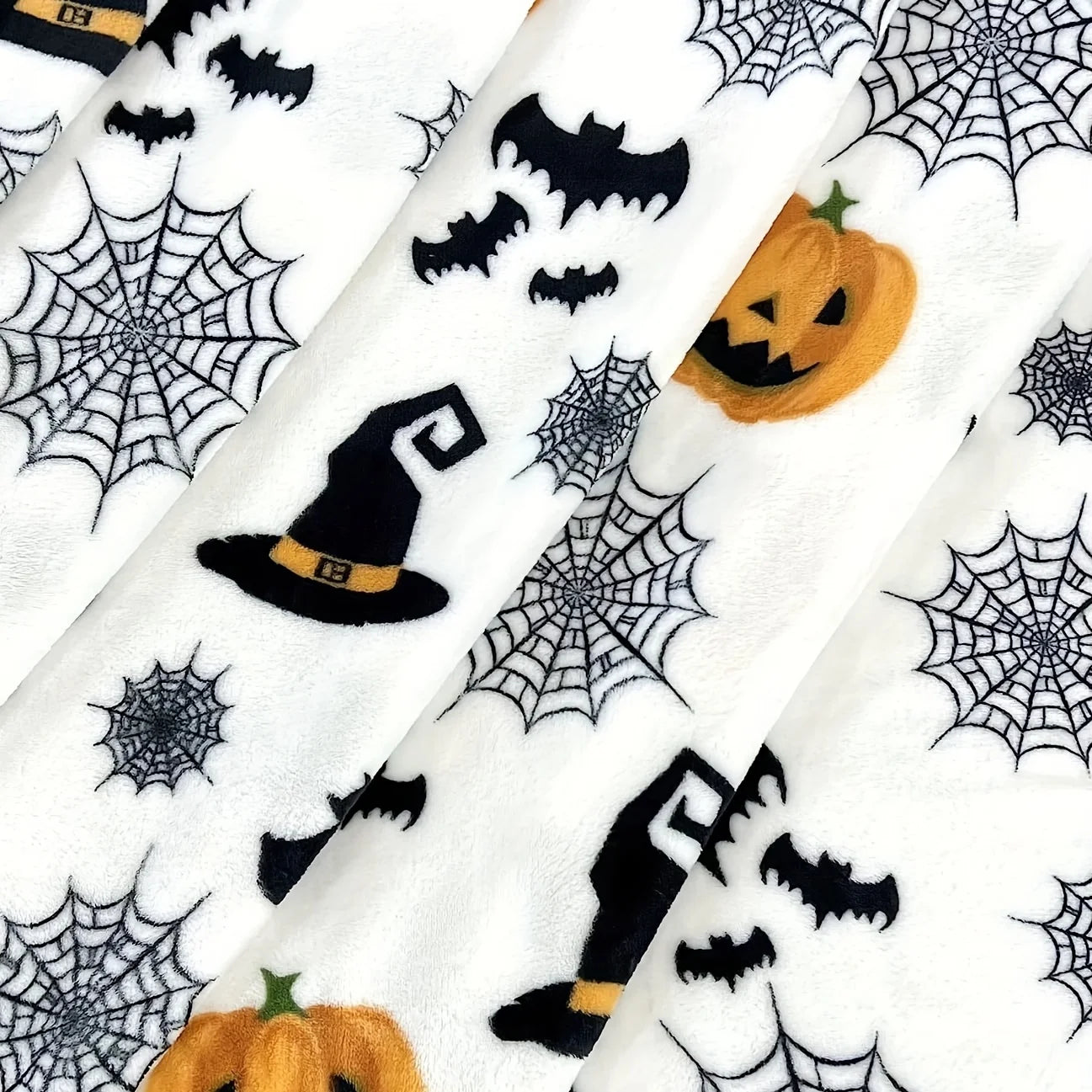 Halloween Flannel Throw Blanket – Soft 3D Printed Cozy Blanket with Pumpkin, Witch Hat, Spider Web & Bat Design